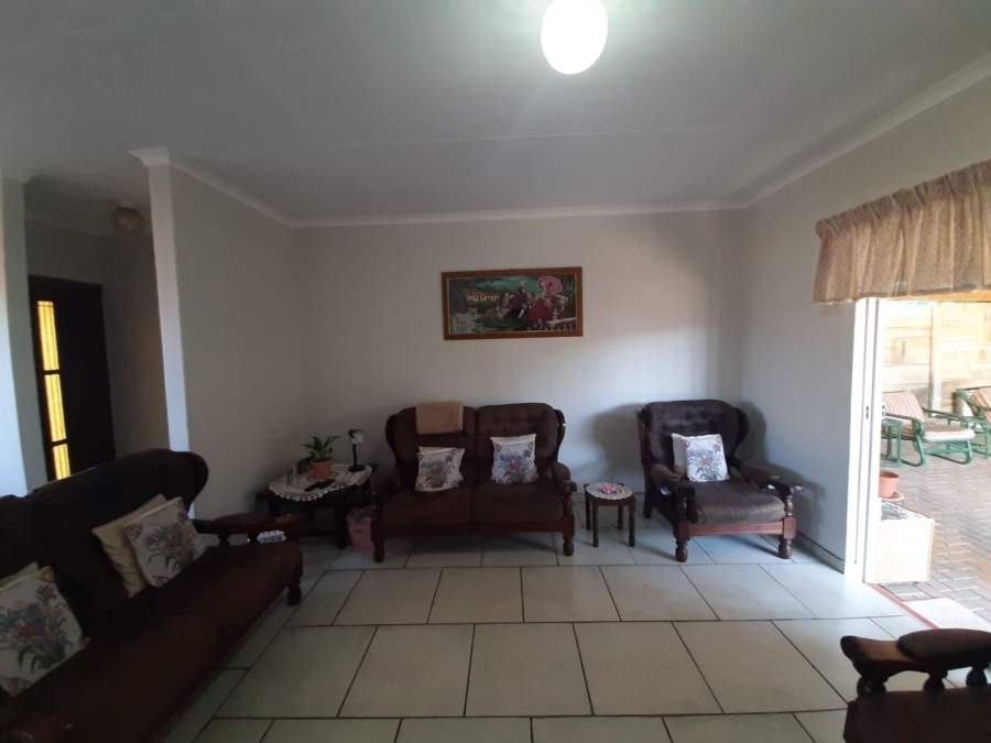 3 Bedroom Property for Sale in Cambridge West Eastern Cape